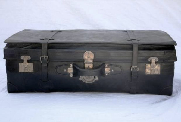 Luggage, bronze sculpture, 2008, image 7