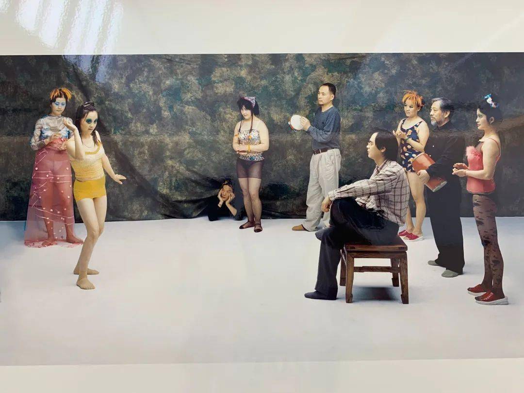 展览&对话 | 王庆松:“在希望的田野上” 你是否有很多问号?
