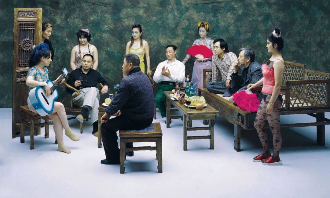他用巨幅摆拍记录中国巨变,挑衅真实,看得人大呼过瘾