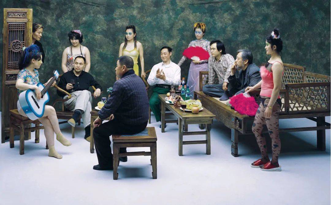 他用巨幅摆拍记录中国巨变,挑衅真实,看得人大呼过瘾