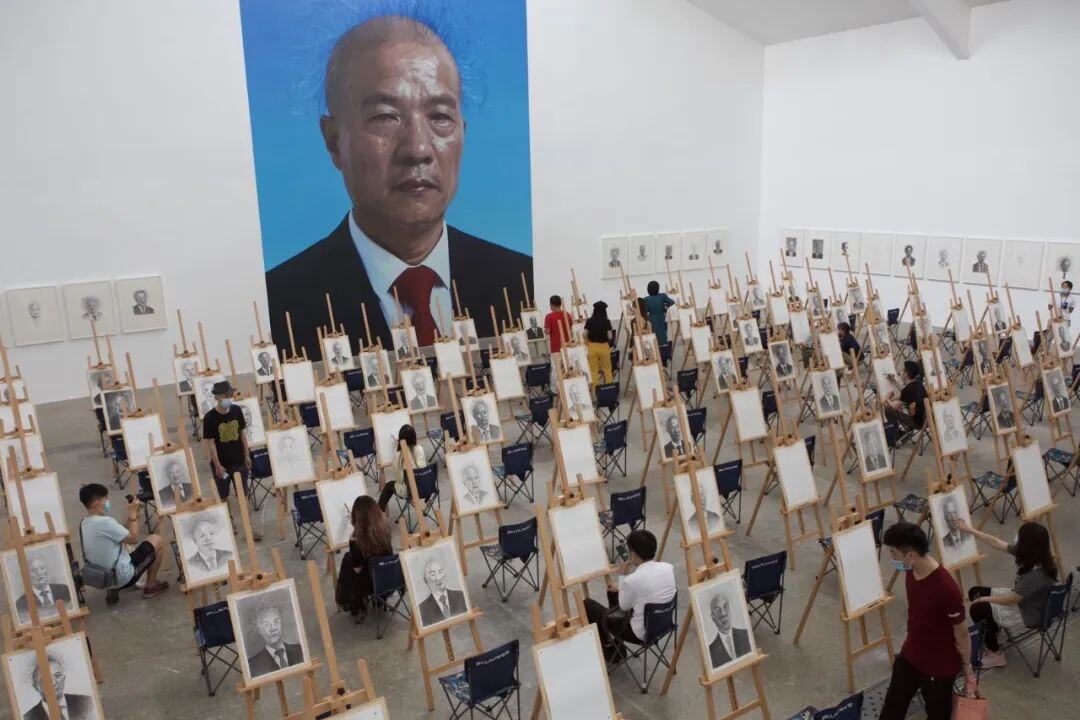 Wang Qingsong, Deng Yu, Nanfang People’s Weekly 2020, image 3
