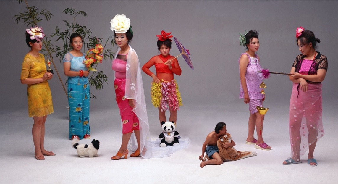 Wang Qingsong, Deng Yu, Nanfang People’s Weekly 2020, image 7