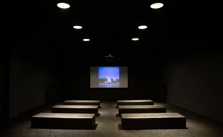 王庆松：影像馆是一个慢活儿，不做庙会式的快消展